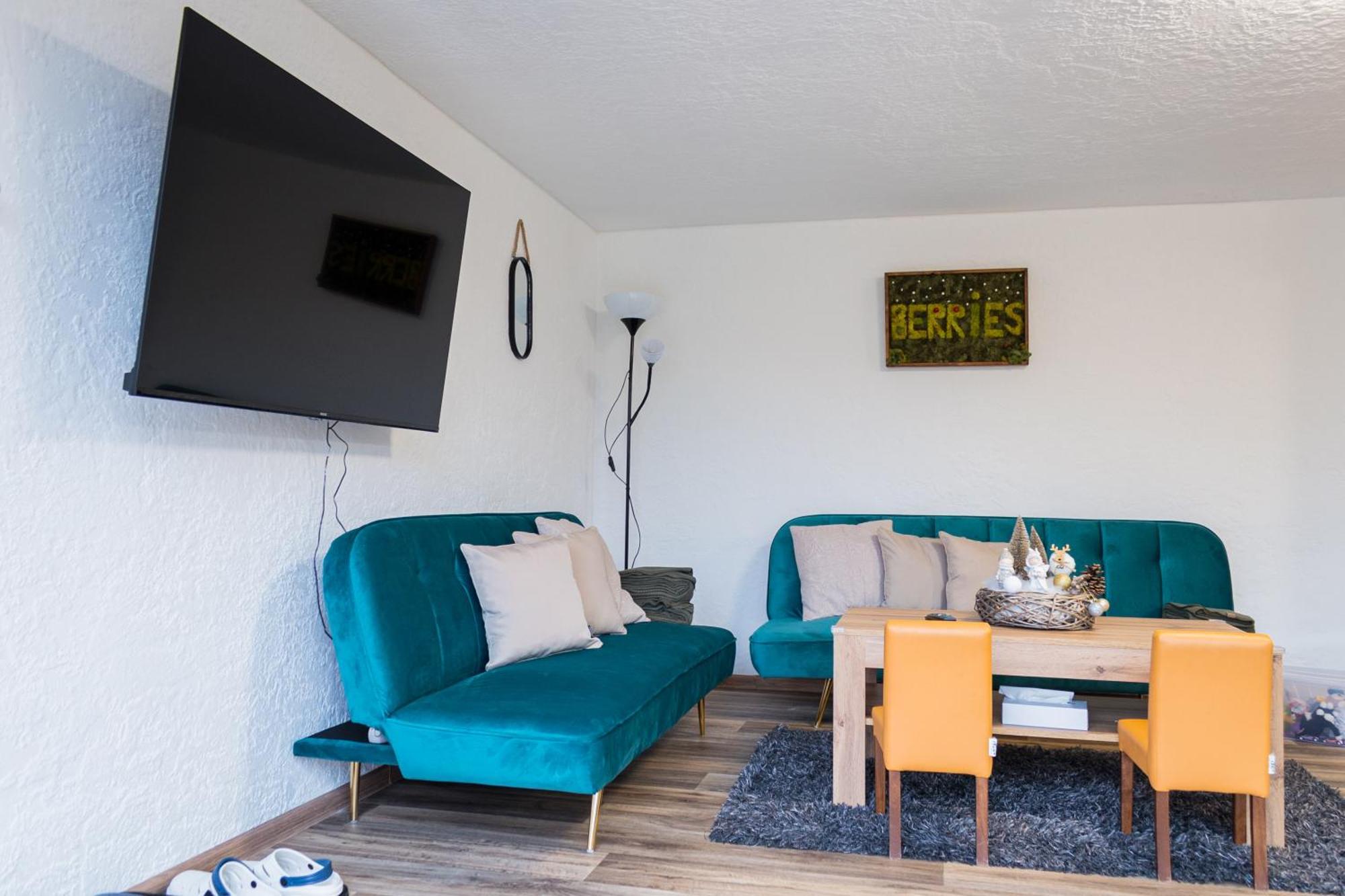 Apartmány Berries Valča Exterior foto